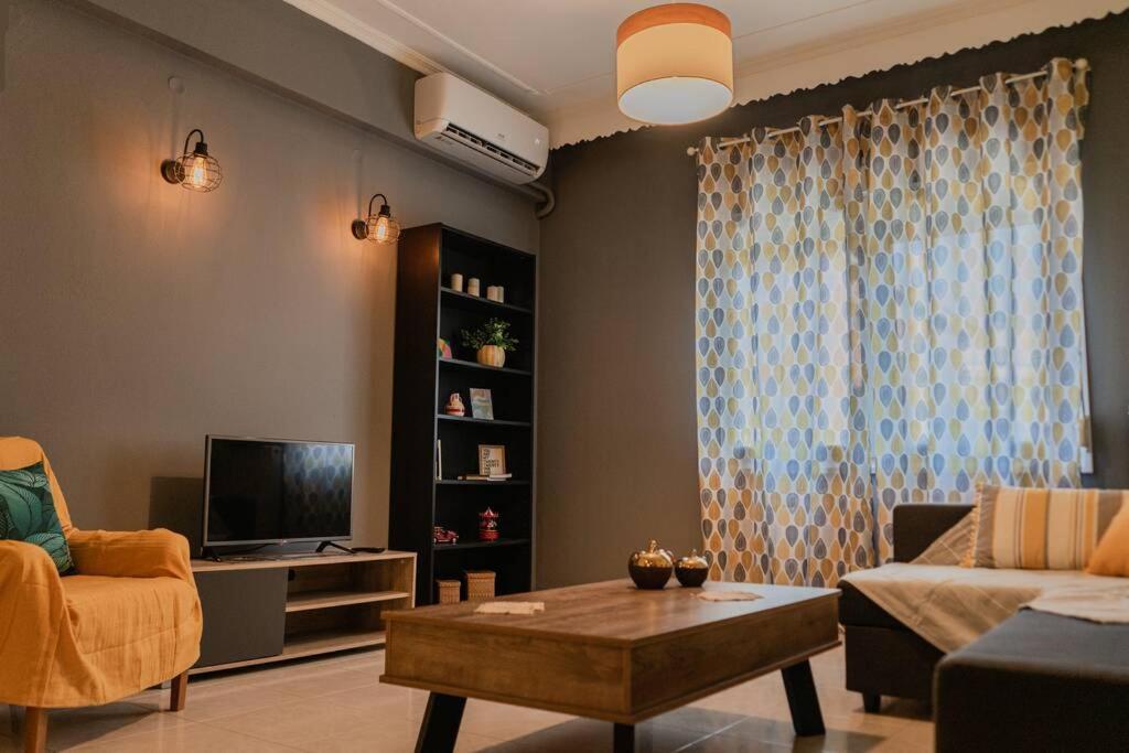 Aigli'S Urban Lodge โวโลส ภายนอก รูปภาพ