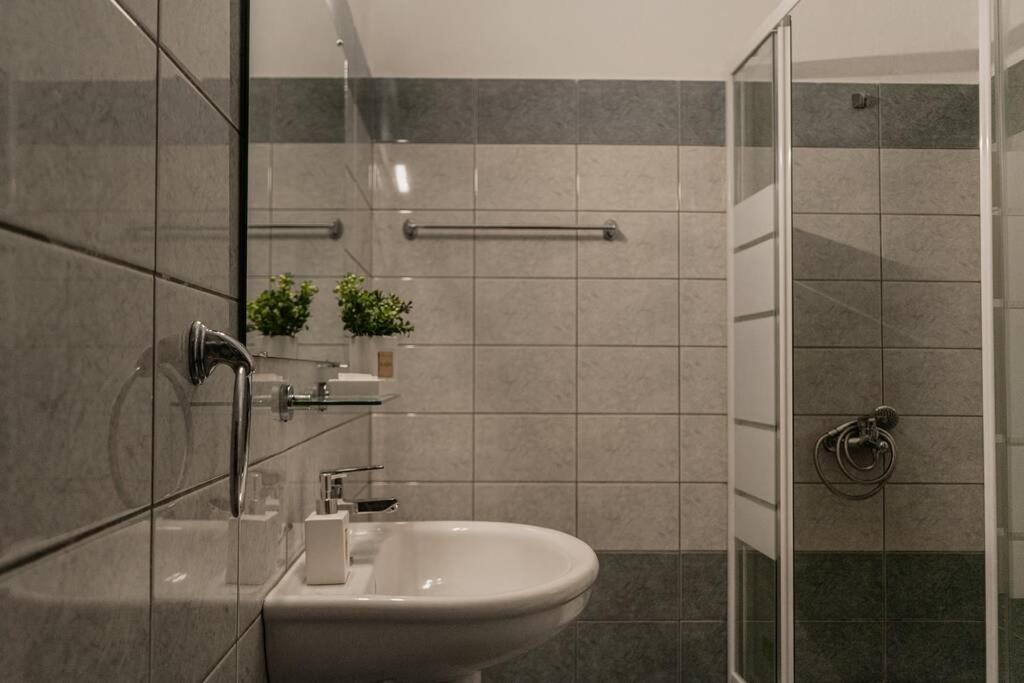 Aigli'S Urban Lodge โวโลส ภายนอก รูปภาพ